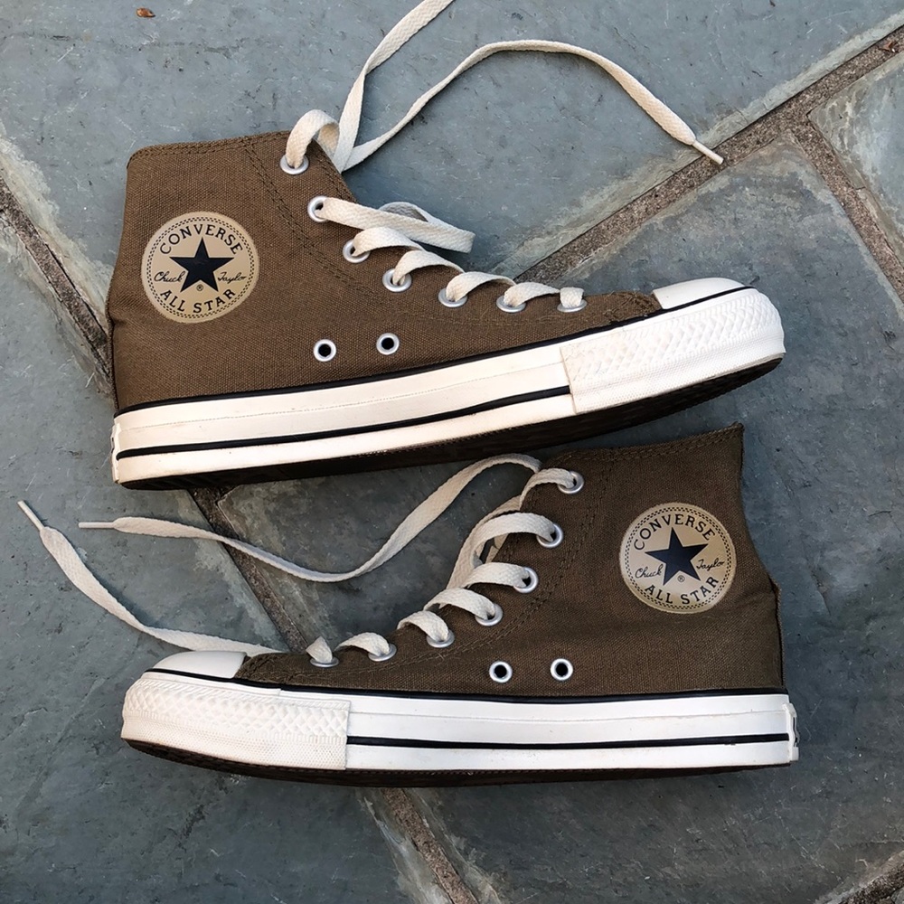 Chuck Taylor High Top Converse 7 1/2